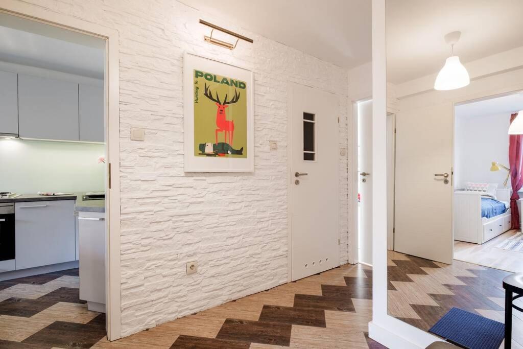 White Beds - Apartment For 6 People In The Center Krakkó Kültér fotó