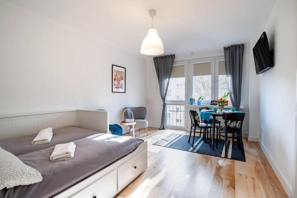 White Beds - Apartment For 6 People In The Center Krakkó Kültér fotó